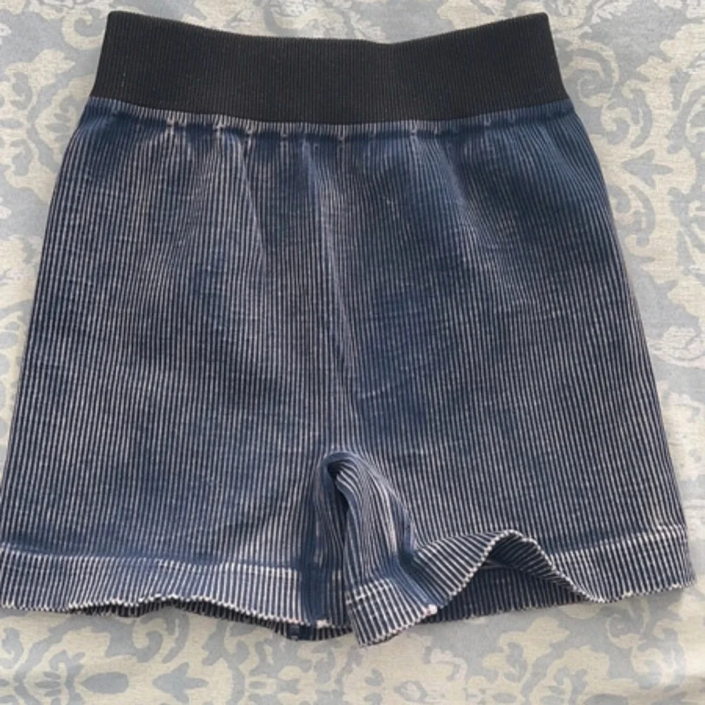 ❄️SOLD❄️FP Prajna Short Sz. M/L Color: Vintage Blue - Picture 1 of 4
